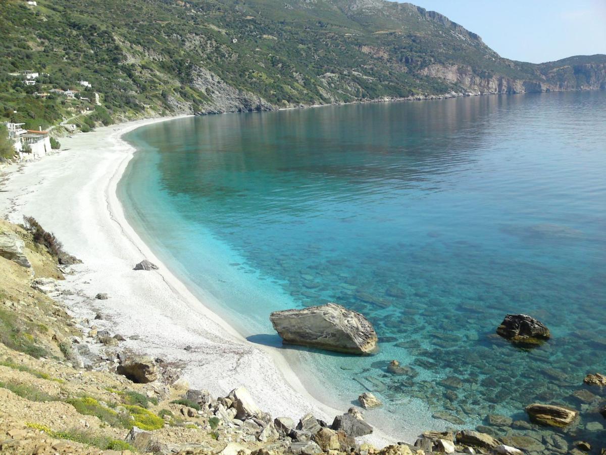 Villa With Aegean Views Akhladherí Dış mekan fotoğraf
