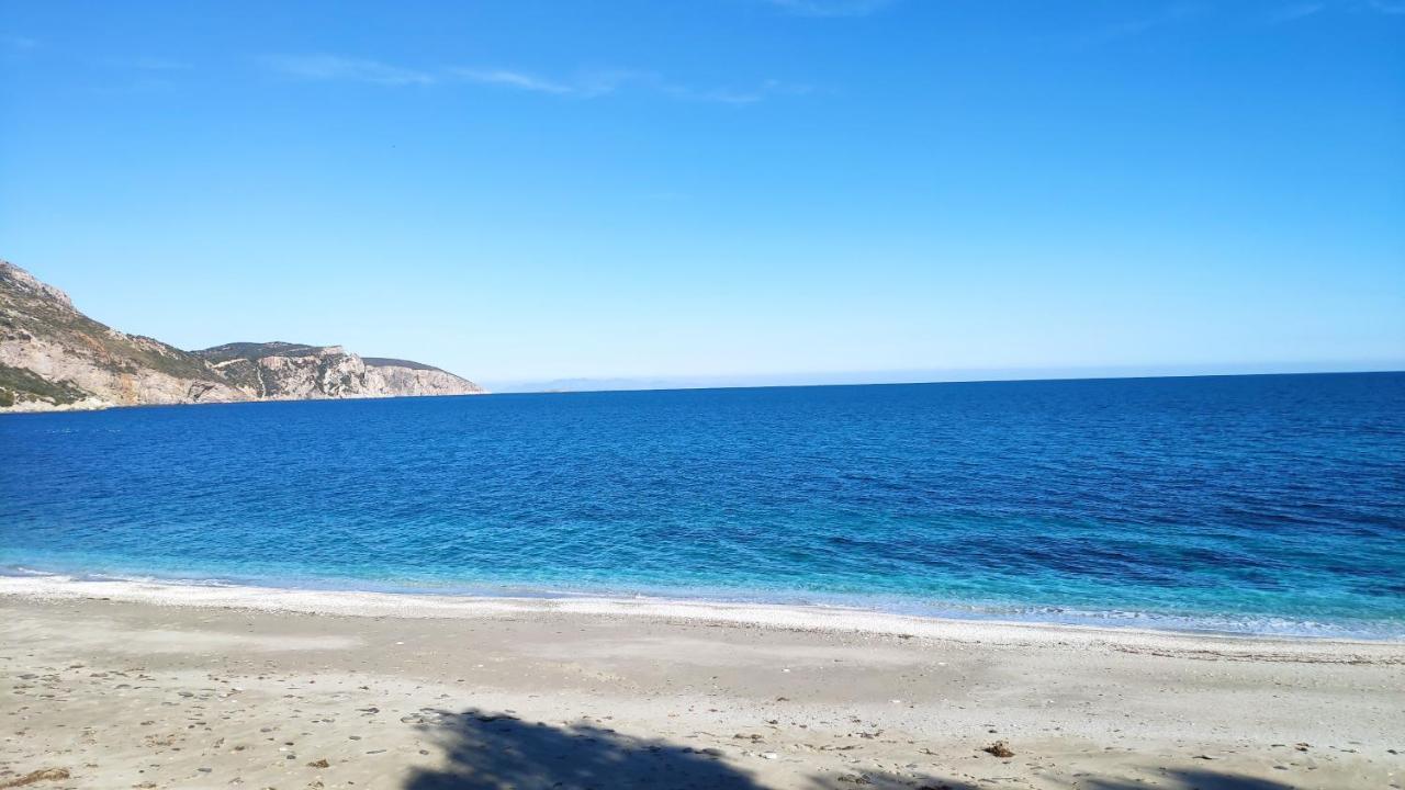 Villa With Aegean Views Akhladherí Dış mekan fotoğraf