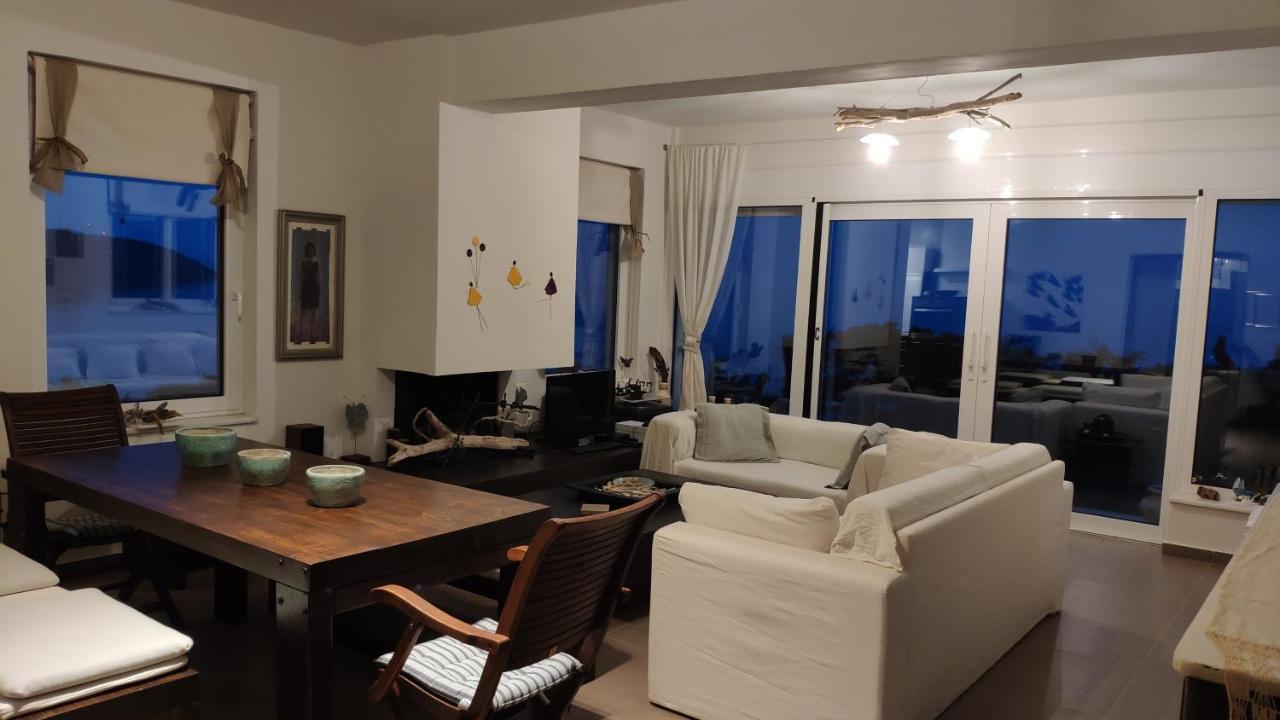 Villa With Aegean Views Akhladherí Dış mekan fotoğraf