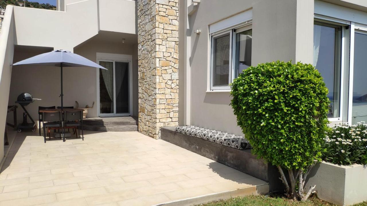Villa With Aegean Views Akhladherí Dış mekan fotoğraf
