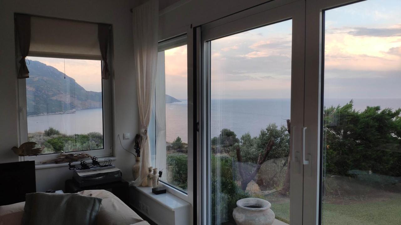 Villa With Aegean Views Akhladherí Dış mekan fotoğraf